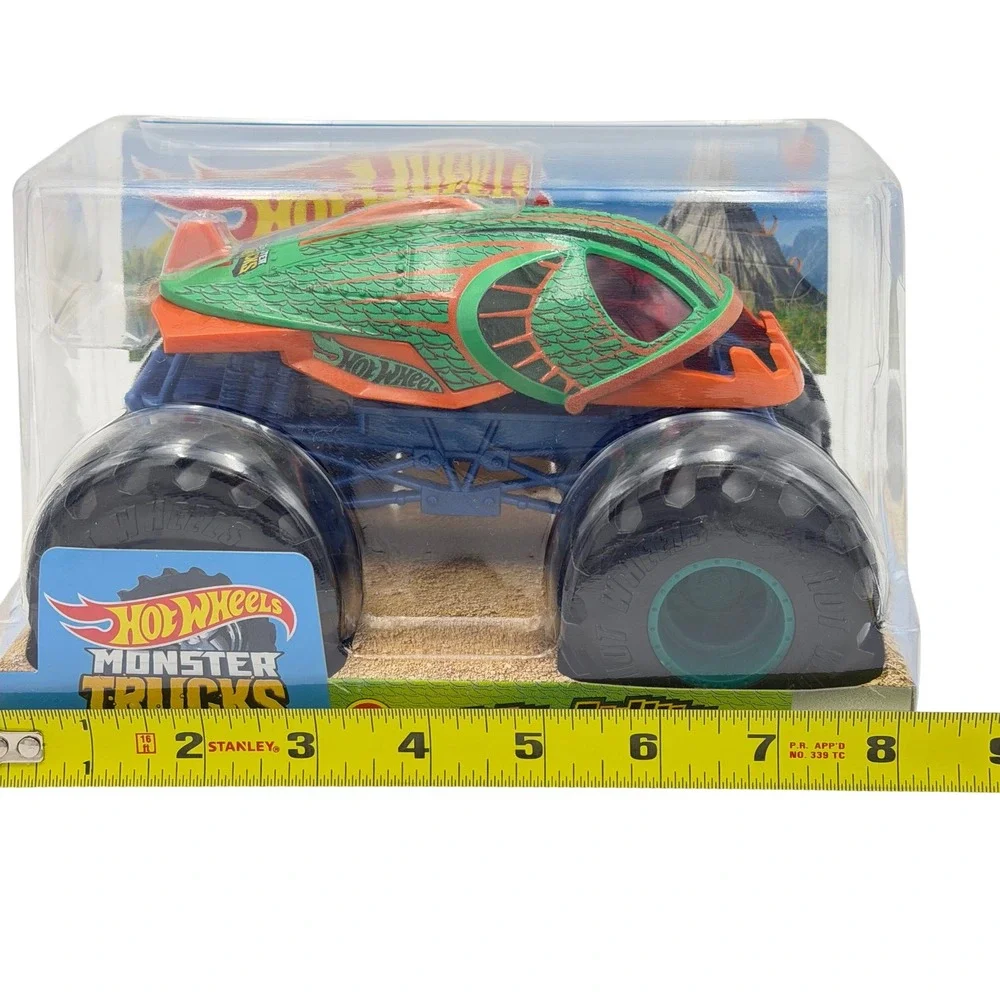 Hot Wheels Monster Trucks Piran-AHHHH 1:24 Scale Die-Cast Metal Toy Piranah‎ New